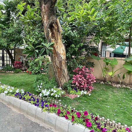 Riviera Courtyard Guest House Islamabad Exterior photo