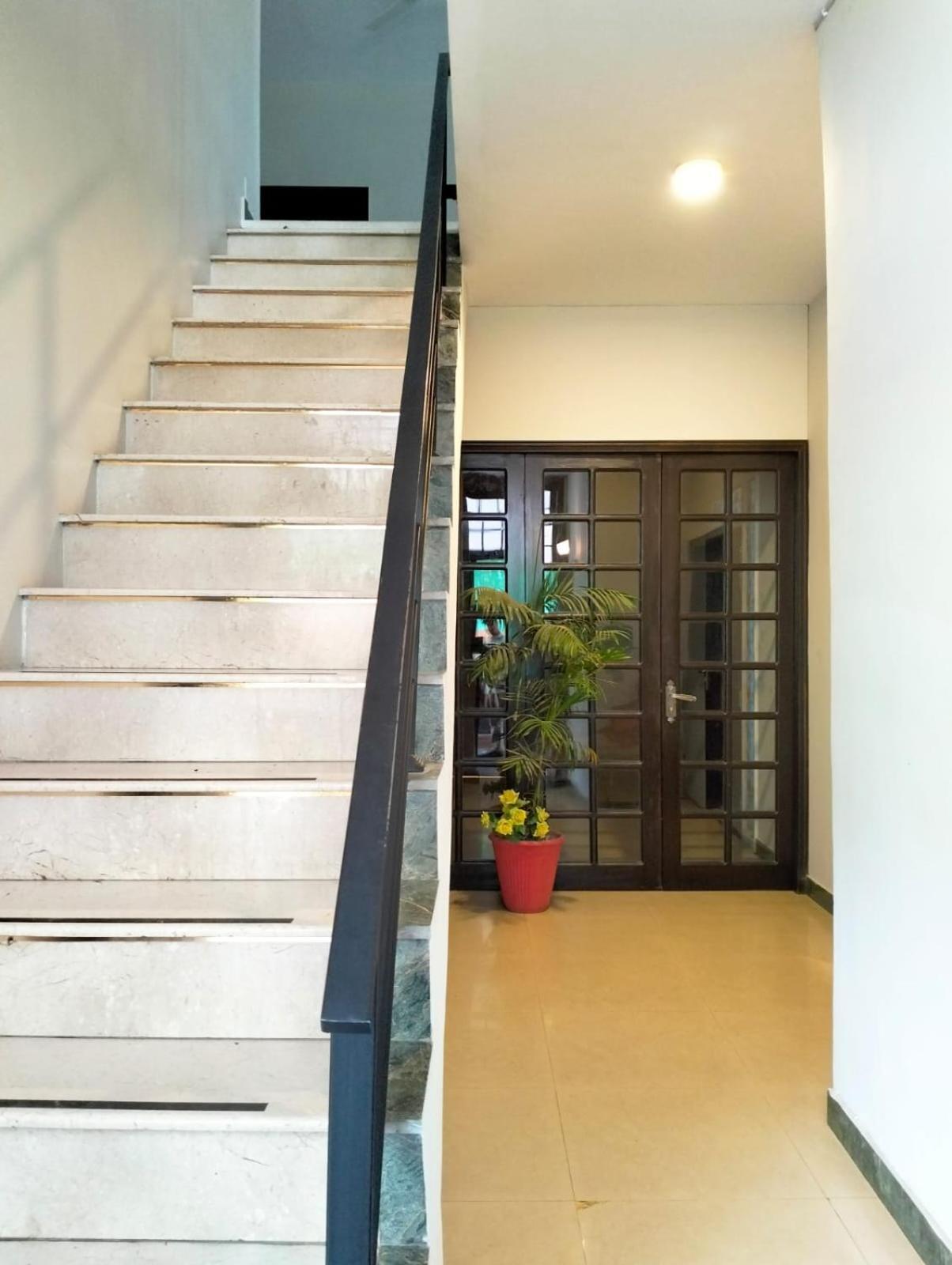 Riviera Courtyard Guest House Islamabad Exterior photo